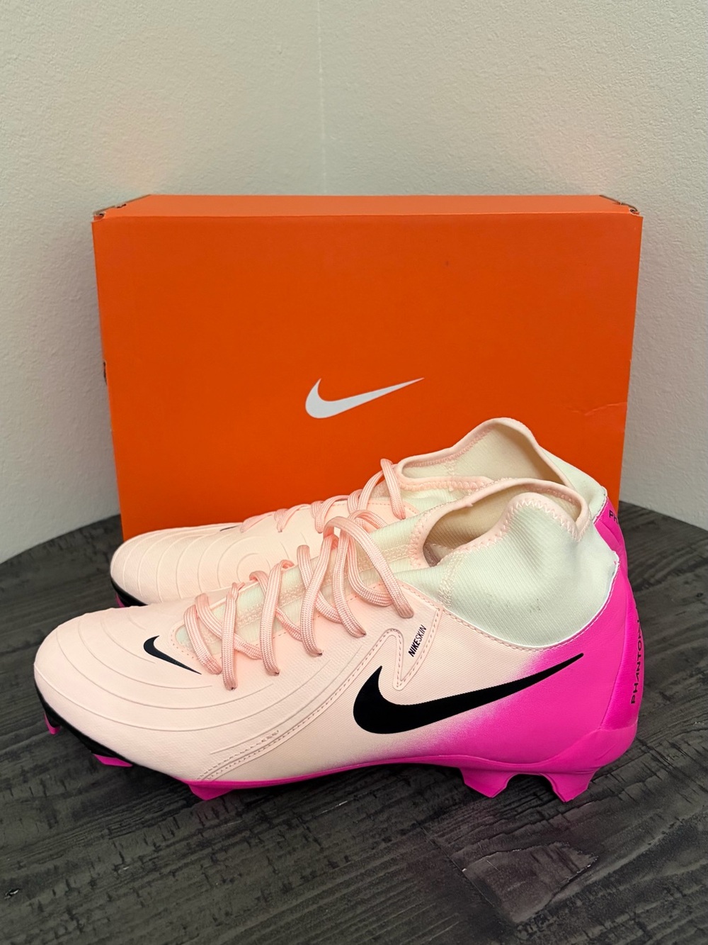 🚨BRAND NEW Nike Men Soccer Cleats🚨